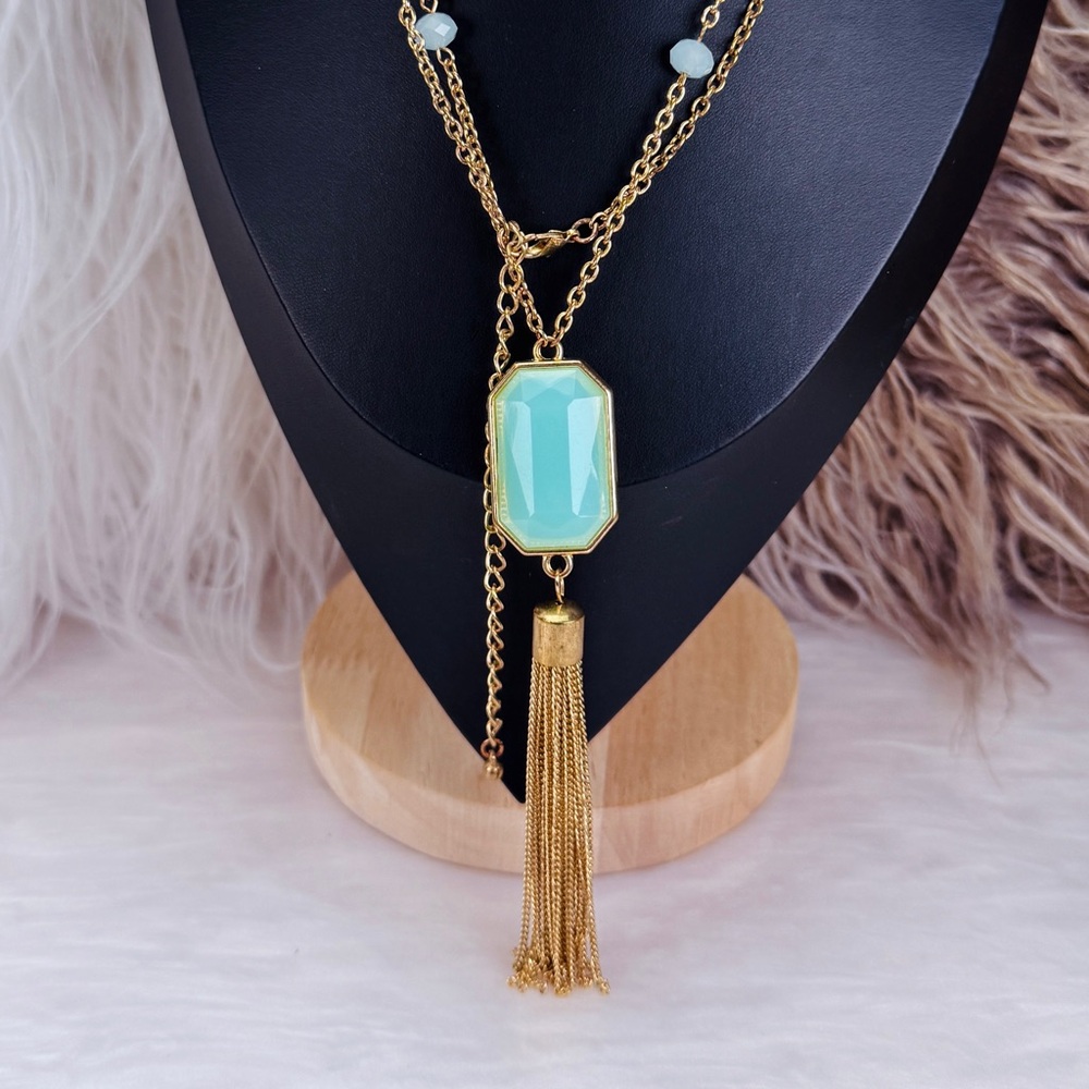 Goldtone, fringe pendant, long costume necklace - Picture 7 of 13